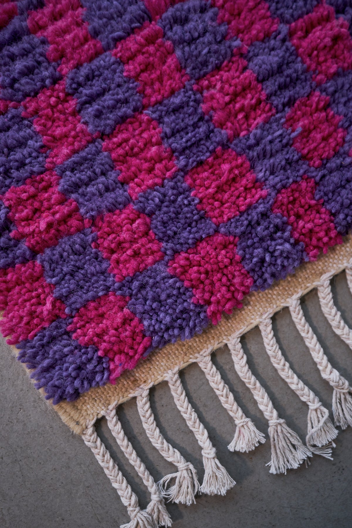 1 Pink Panther Checkmate Rug Low Floor - SECOND CHOICE | Hand In Hand Store